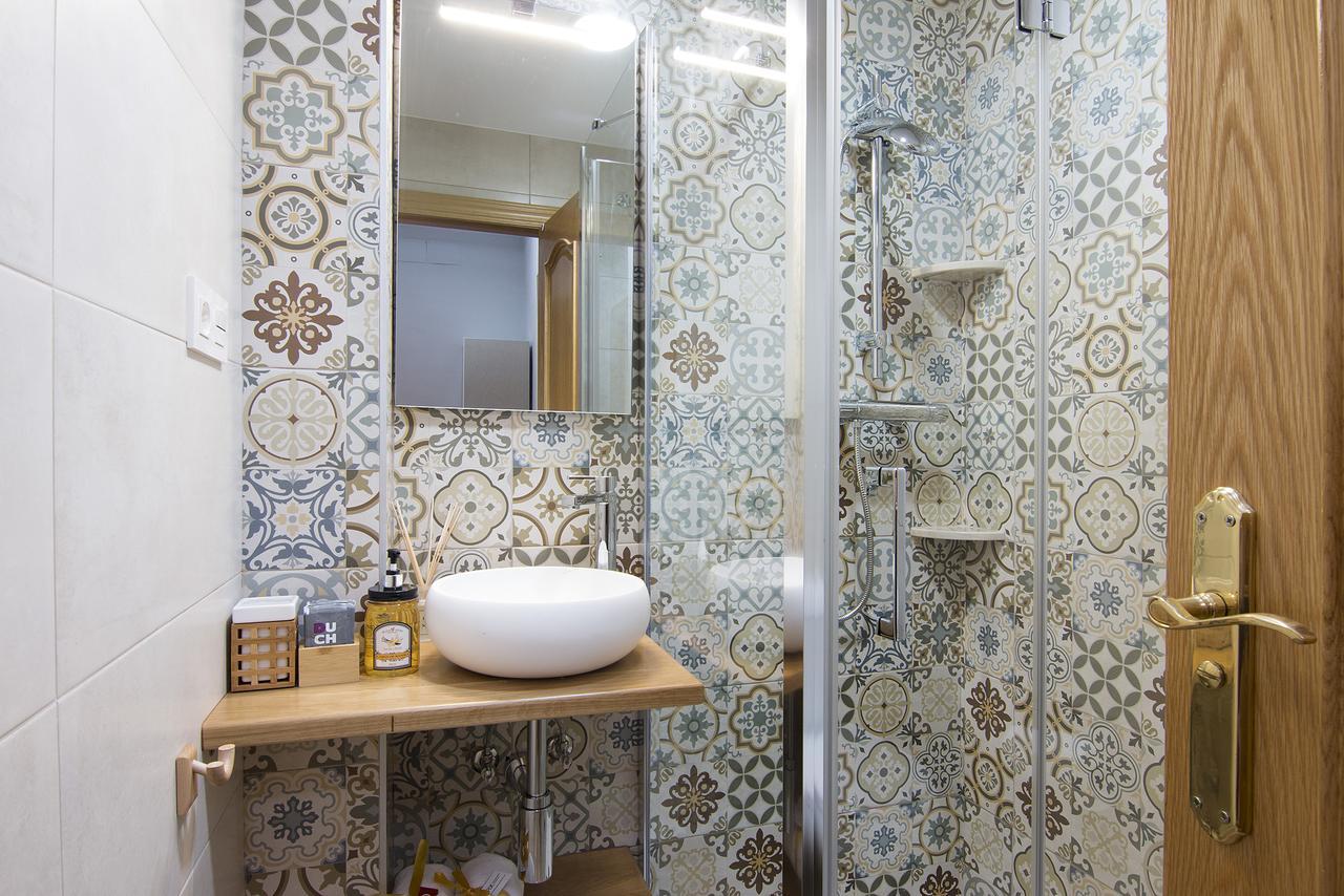 Apartamentos Turisticos Grx Granada Ngoại thất bức ảnh